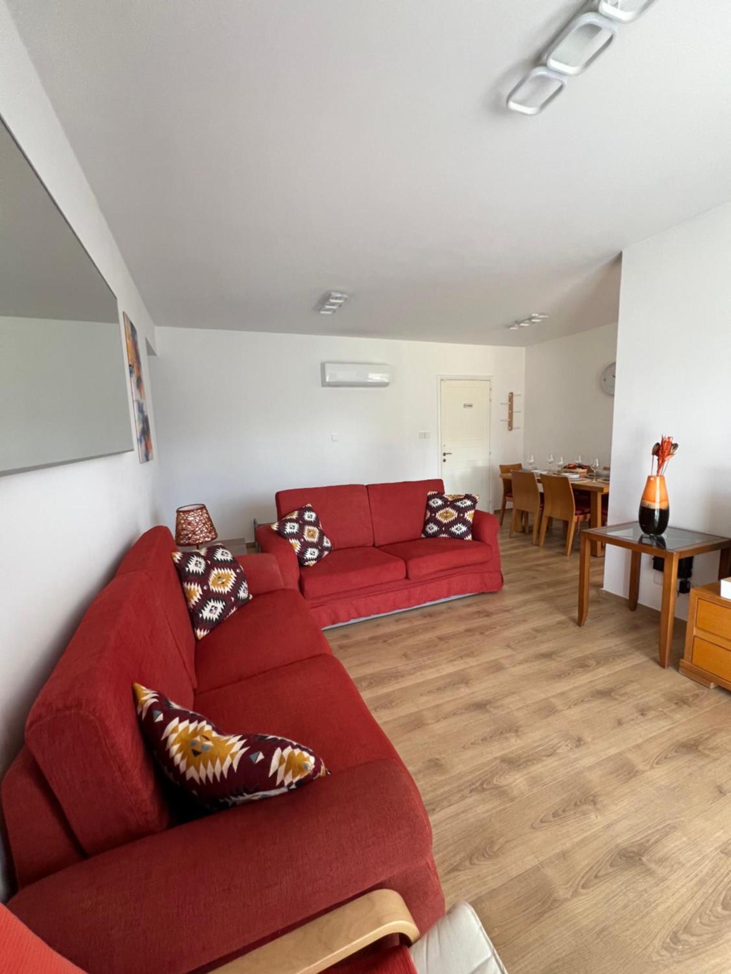 Iris Village Grand Apartment Пафос Экстерьер фото